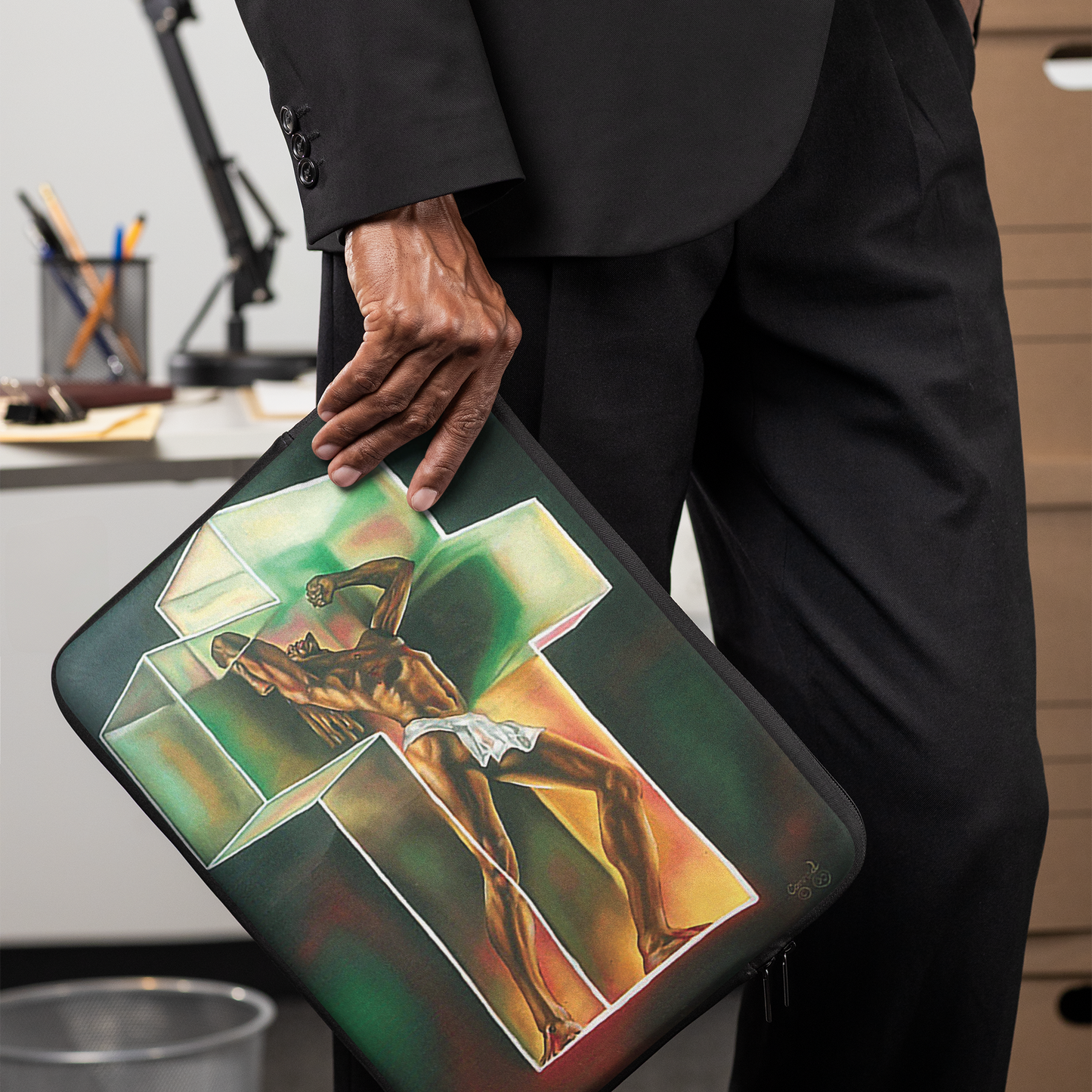 Breaking Free – Art Laptop Sleeve